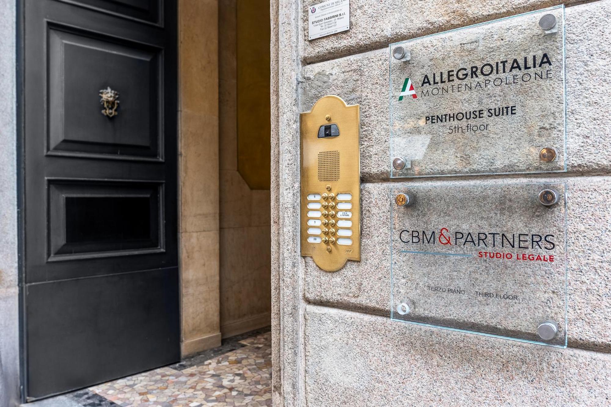 Allegroitalia Penthouse Montenapoleone Appartamento *